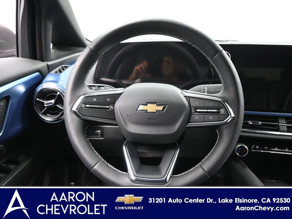 New 2025 Chevrolet Equinox EV LT w/ Convenience Package II image 11