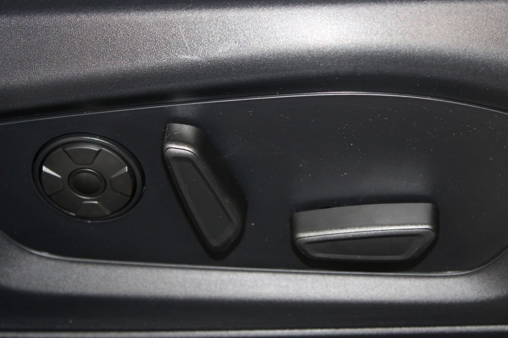 New 2026 Ford Explorer Platinum RWD image 28