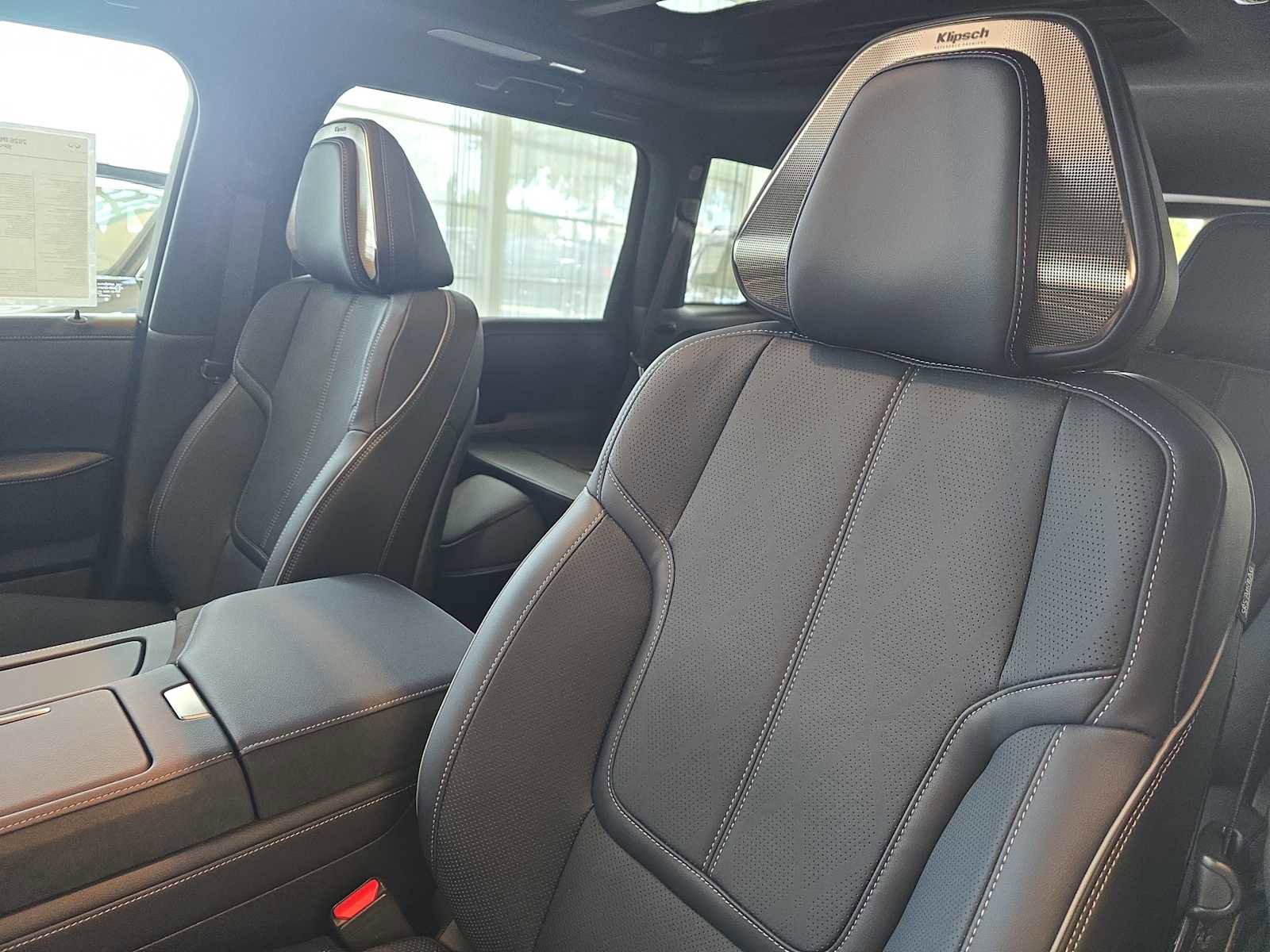 New 2026 INFINITI QX80 4WD w/ Sport Exterior Package image 22