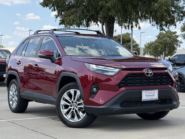 Used 2025 Toyota RAV4 XLE Premium FWD image 2