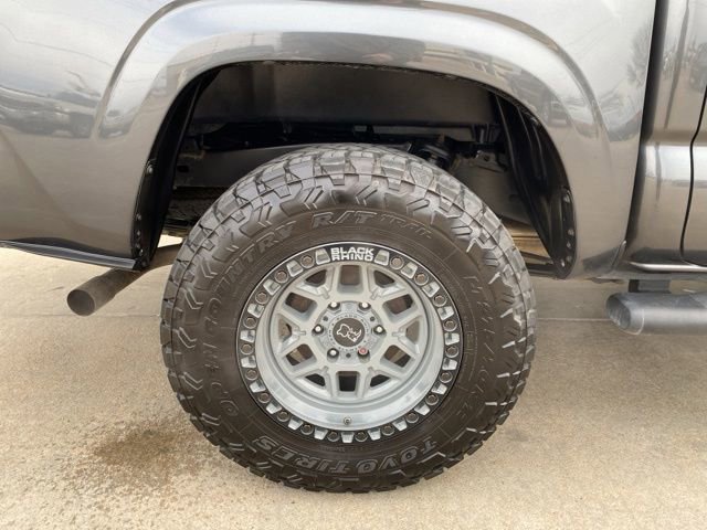 Used 2020 Toyota Tacoma SR image 18