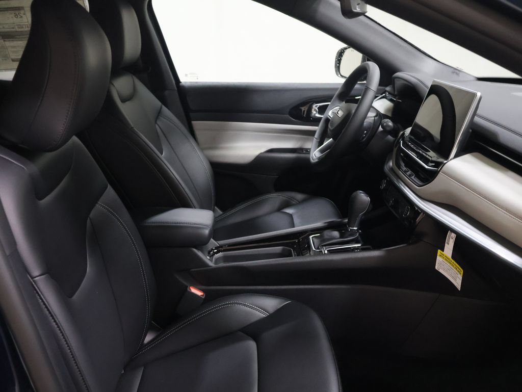 New 2026 Jeep Compass Limited AWD/4WD image 17