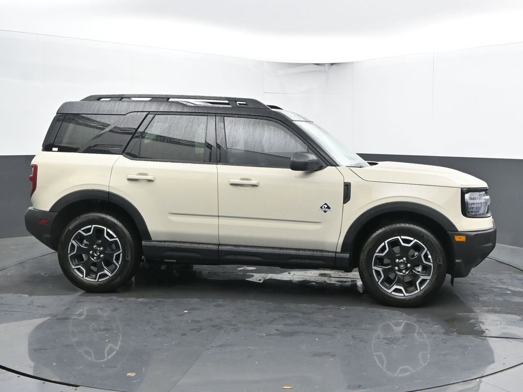 New 2025 Ford Bronco Sport Outer Banks image 11