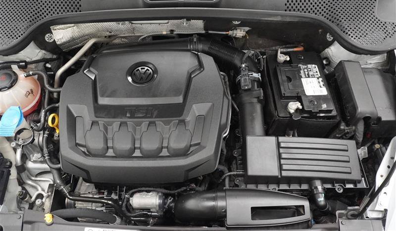 Used 2018 Volkswagen Beetle 2.0T S w/ Style & Comfort Package For S FWD image 25