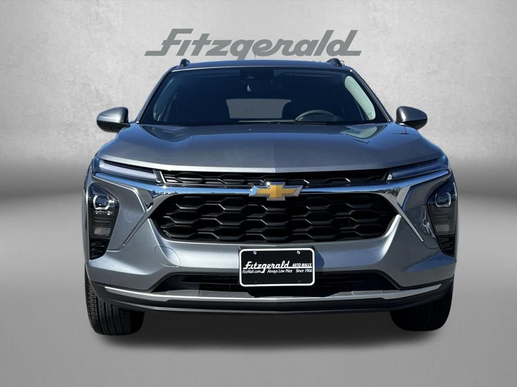Used 2025 Chevrolet Trax LT image 5