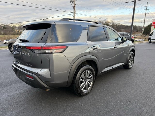 Certified 2024 Nissan Pathfinder SV image 5
