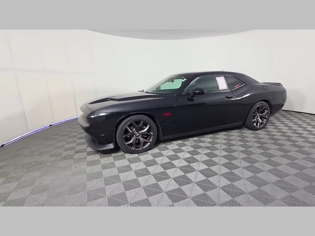 Used 2018 Dodge Challenger R/T Plus RWD image 46