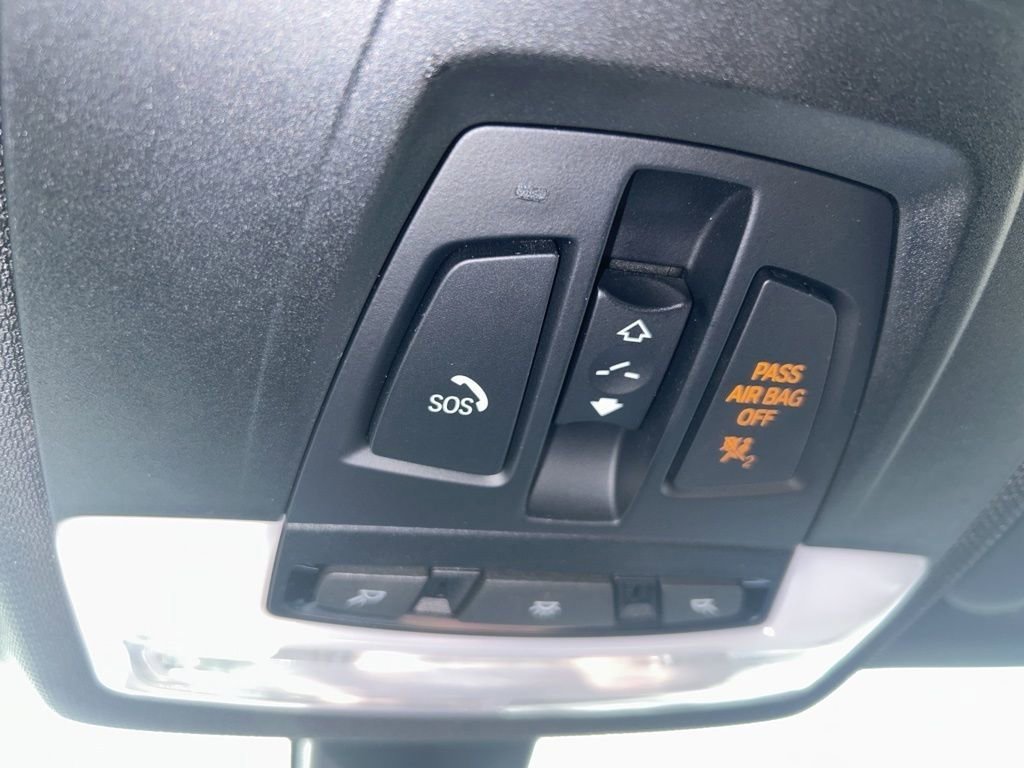 Used 2018 BMW 330i xDrive Sedan image 17