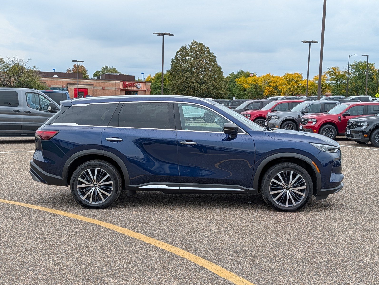 Used 2023 INFINITI QX60 Sensory AWD/4WD image 6