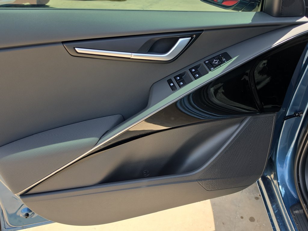 New 2026 Kia Niro Wind FWD image 18