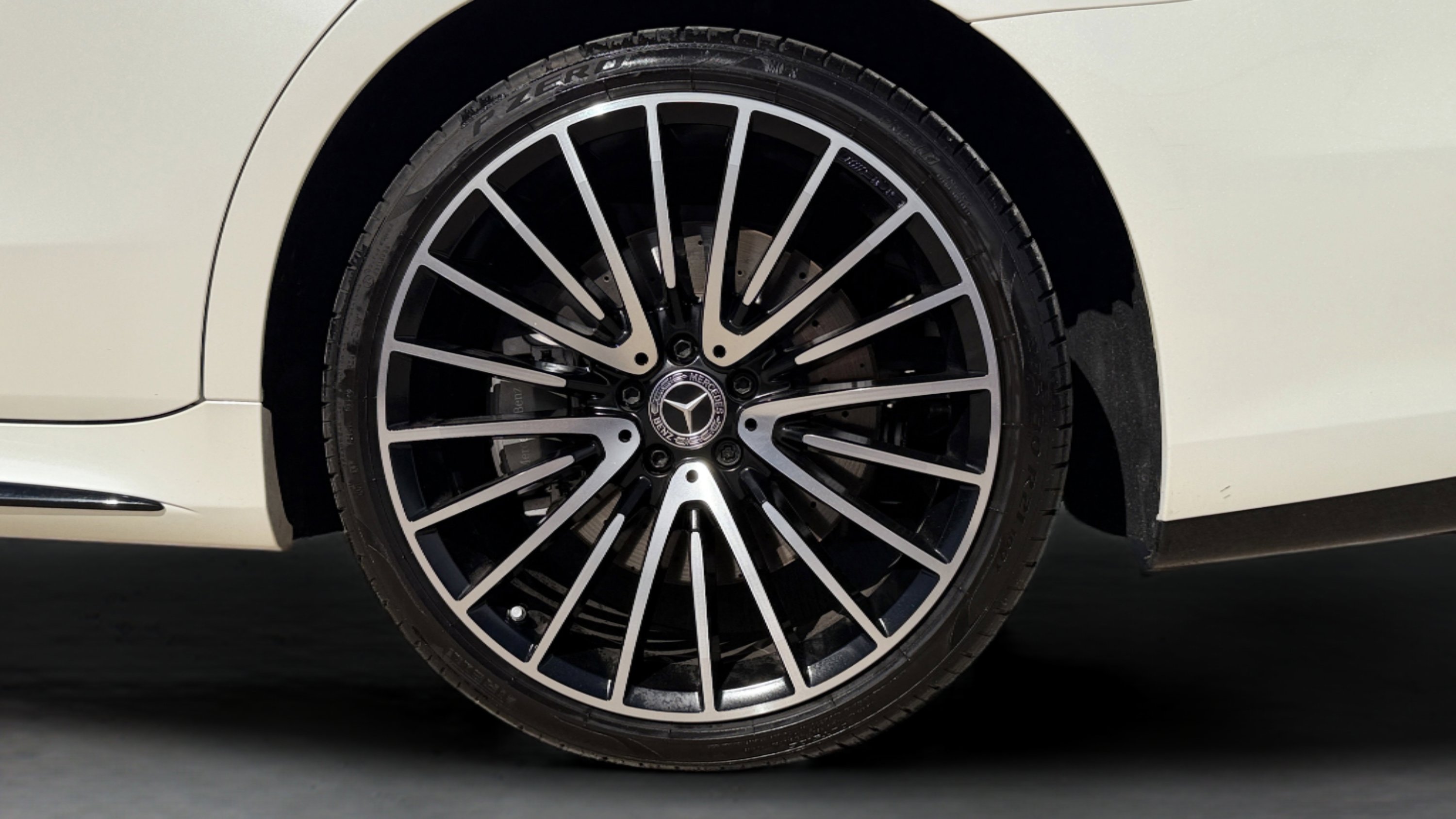 Used 2022 Mercedes-Benz S 500 S 500 w/ AMG Line Package image 91