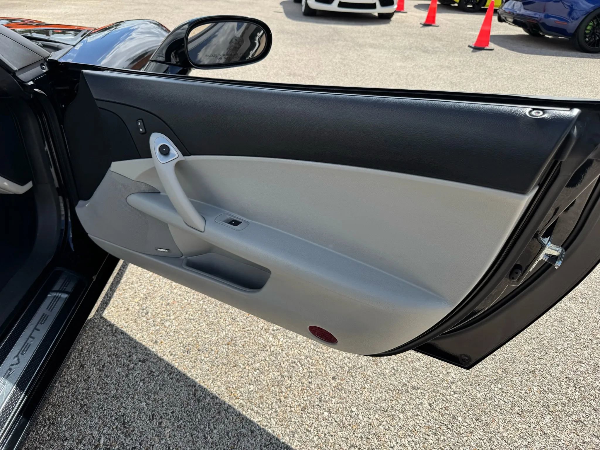 Used 2009 Chevrolet Corvette Convertible w/ Preferred Equipment Group RWD image 18