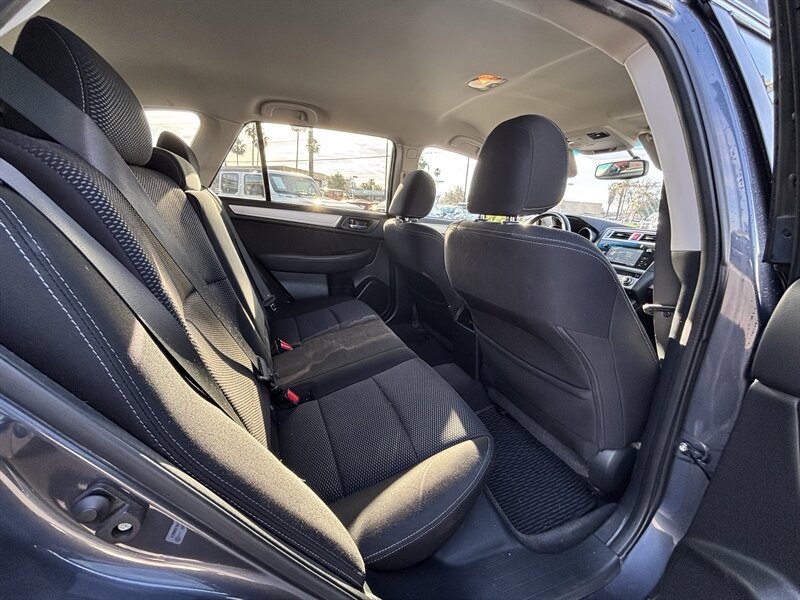 Used 2015 Subaru Outback 2.5i Premium AWD/4WD image 19