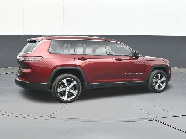 Used 2023 Jeep Grand Cherokee L Limited w/ Luxury Tech Group II AWD/4WD image 16