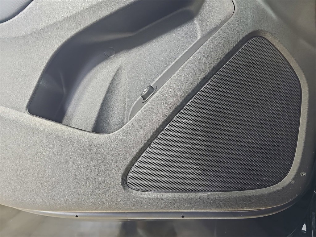 Certified 2023 Chevrolet Equinox RS w/ LPO, Floor Liner Package image 34