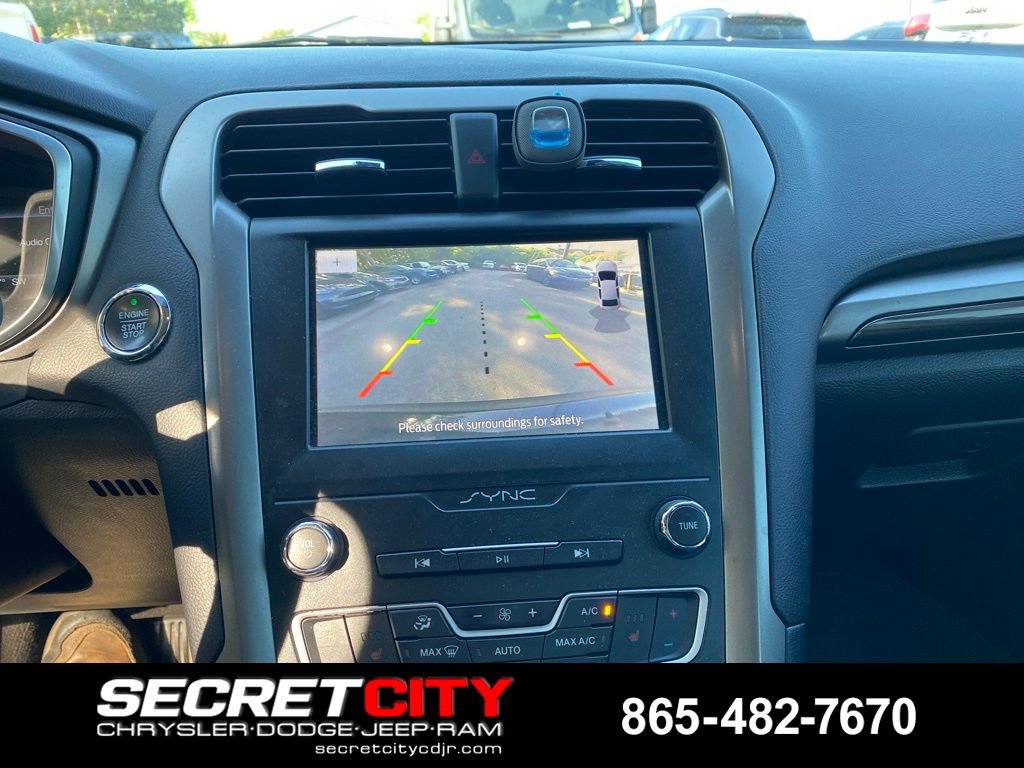 Used 2019 Ford Fusion SEL FWD image 14
