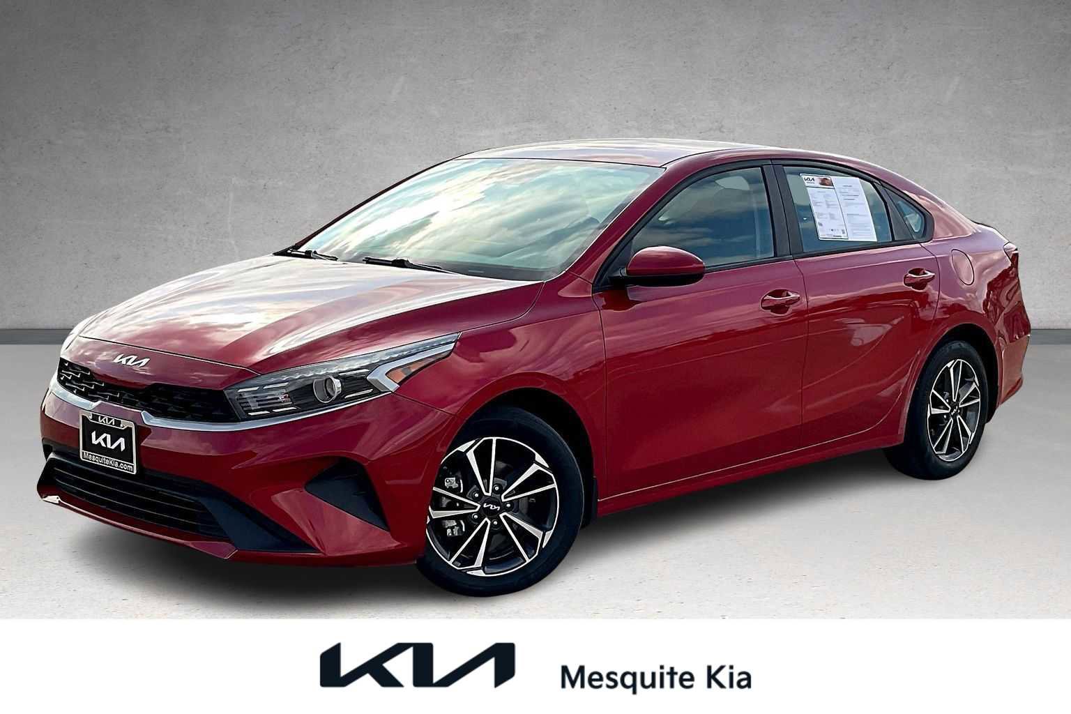 Certified 2023 Kia Forte LXS image 1