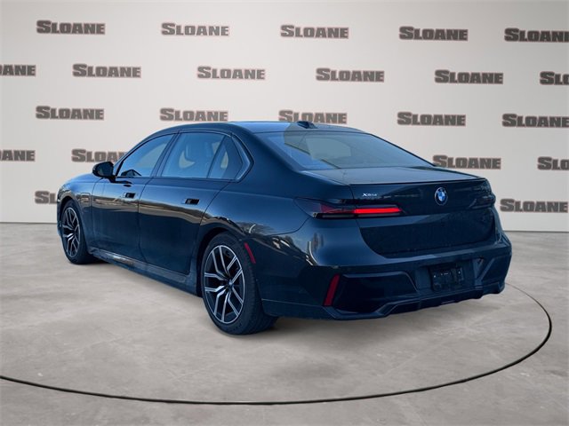 Certified 2026 BMW 750e xDrive w/ Executive Package image 3