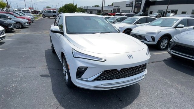 New 2025 Buick Envista Avenir image 4