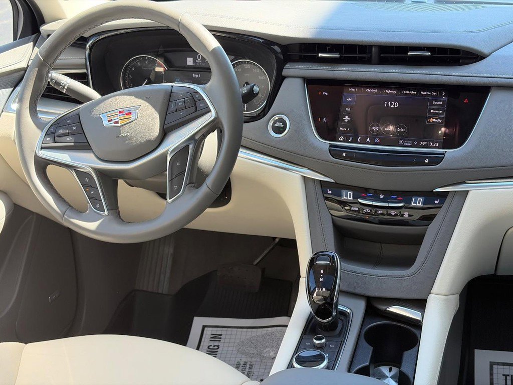 Certified 2023 Cadillac XT5 Premium Luxury AWD/4WD image 10