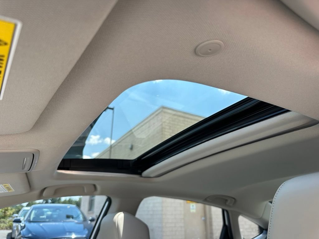 Used 2025 Honda Accord Touring image 6