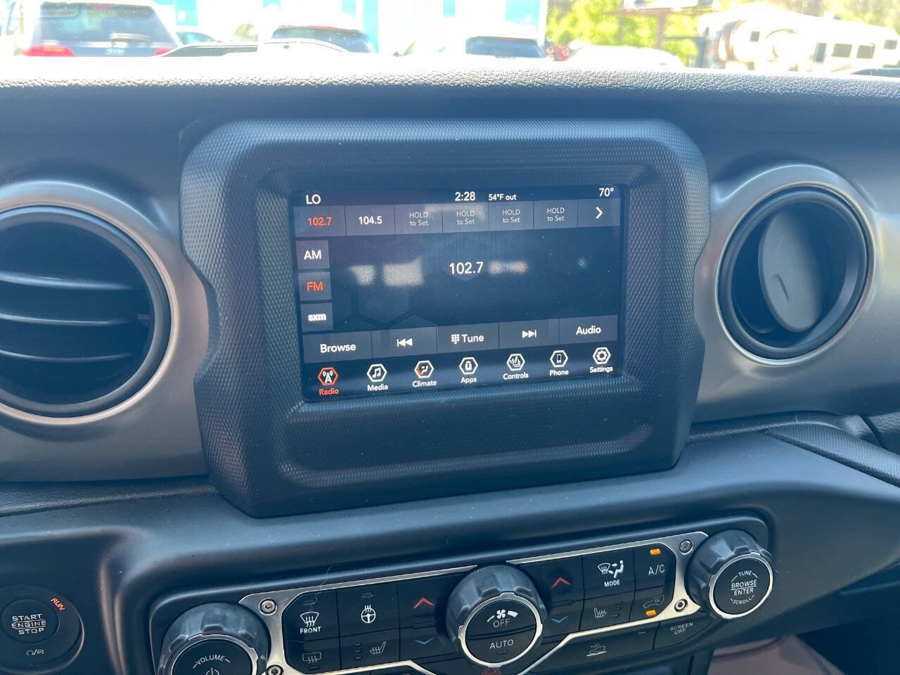 Used 2020 Jeep Gladiator Sport w/ Quick Order Package 24S AWD/4WD image 10