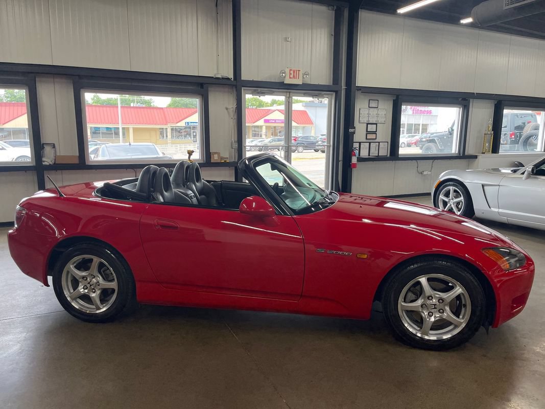 Used 2000 Honda S2000 image 25