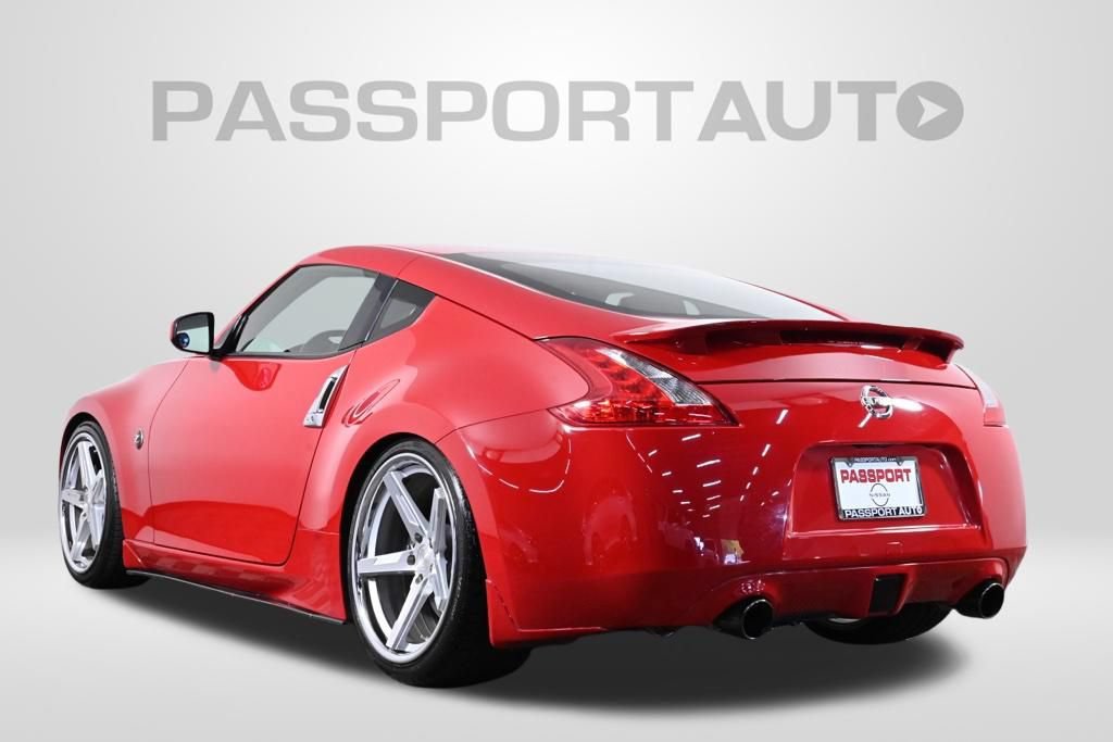 Used 2010 Nissan 370Z Coupe w/ Sport Pkg RWD image 5