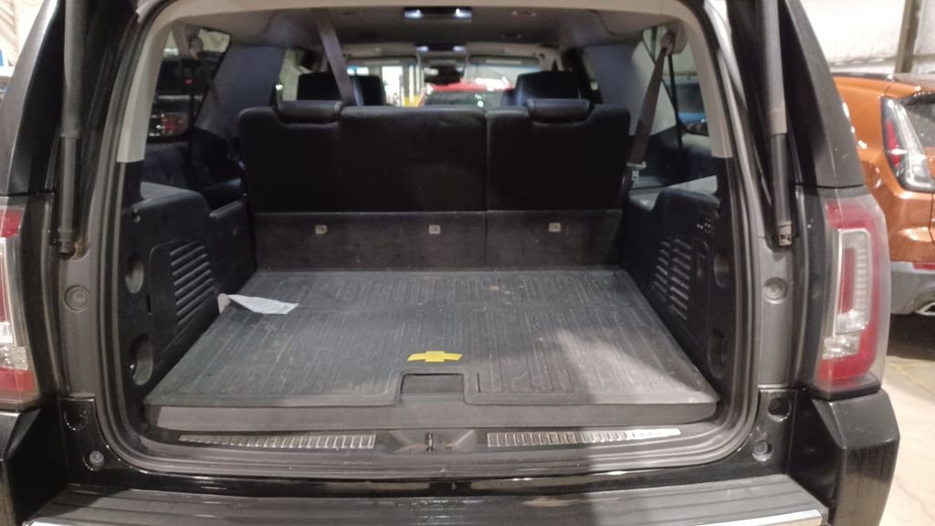 Used 2016 GMC Yukon XL Denali w/ Open Road Package image 8
