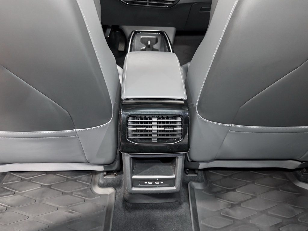 Used 2023 Volkswagen ID.4 Pro S AWD/4WD image 21