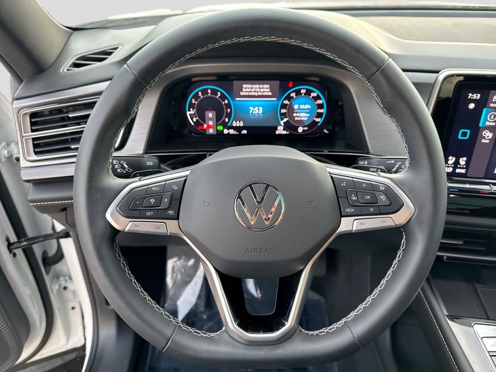 Used 2024 Volkswagen Atlas Cross Sport SE w/ Panoramic Sunroof Package FWD image 29