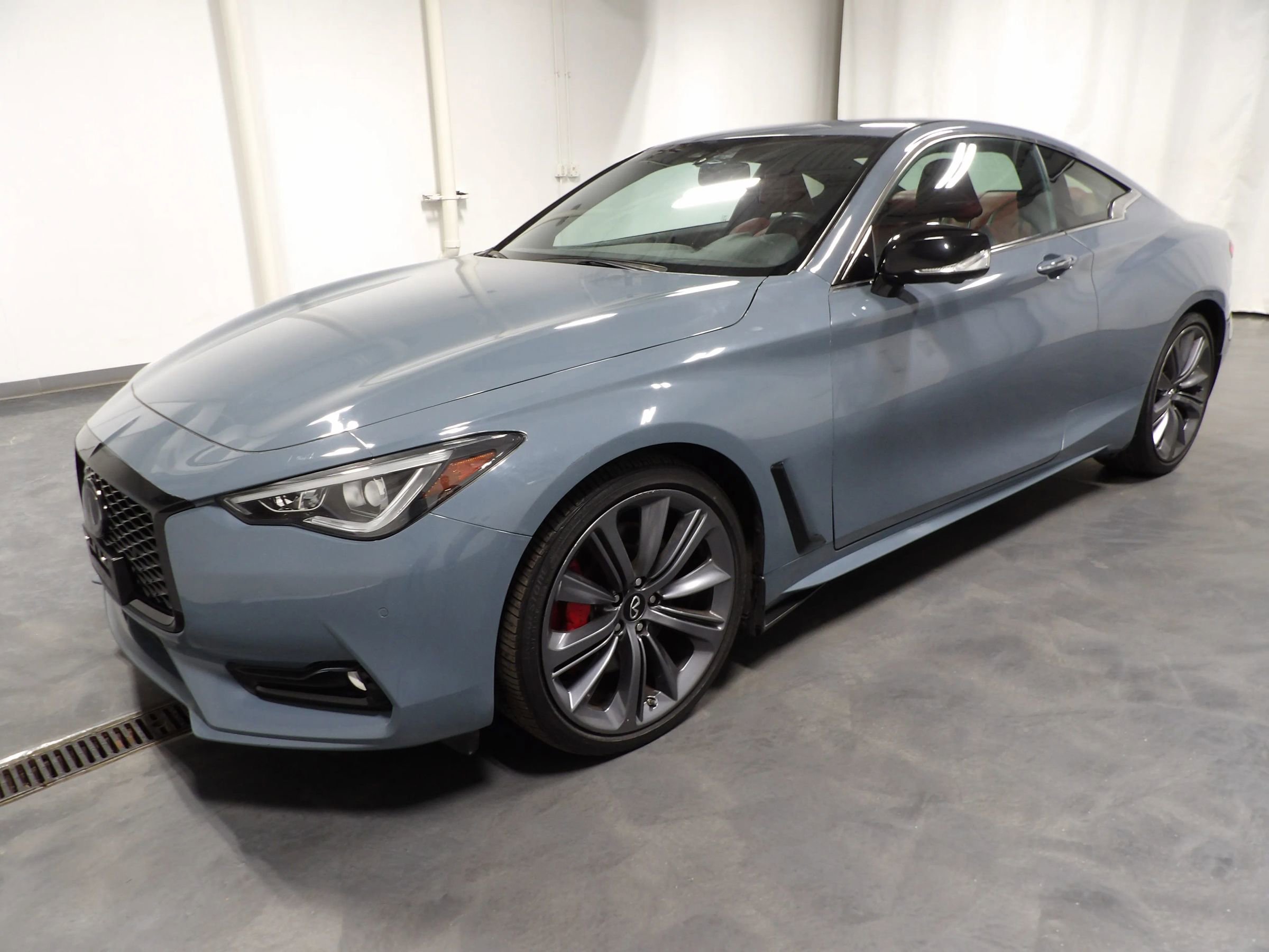 Used 2022 INFINITI Q60 Red Sport 400 w/ Proactive Package image 5