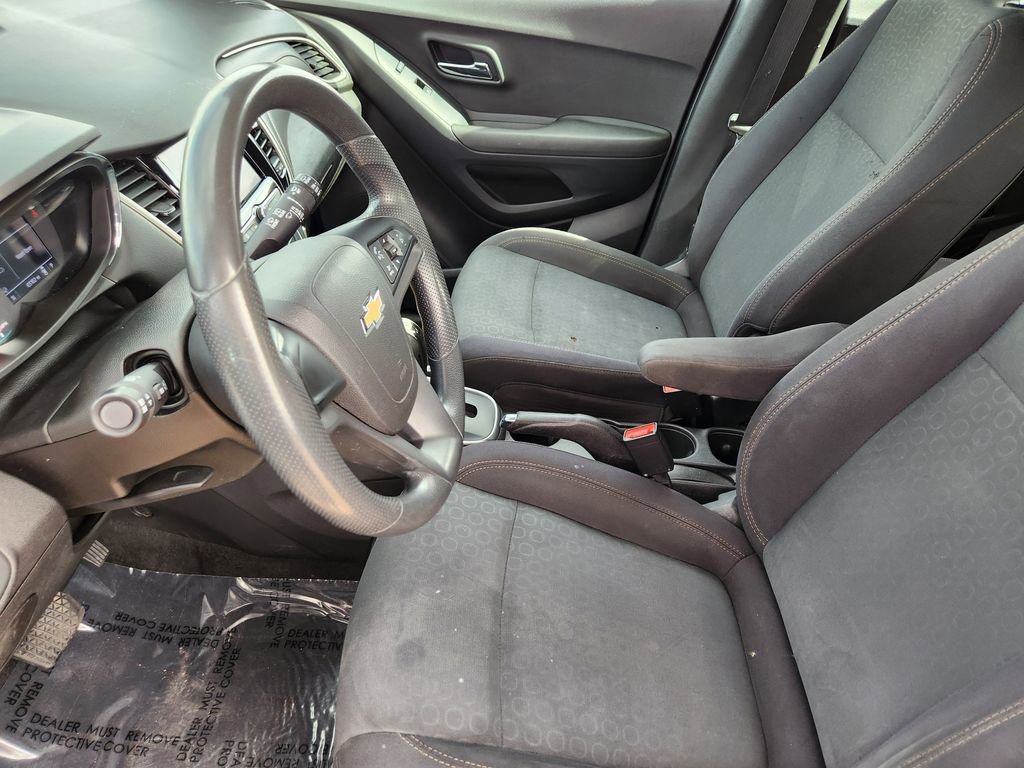 Used 2020 Chevrolet Trax LS AWD/4WD image 4