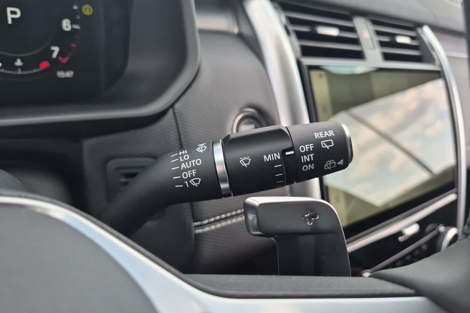 New 2026 Land Rover Discovery Dynamic SE AWD/4WD image 23