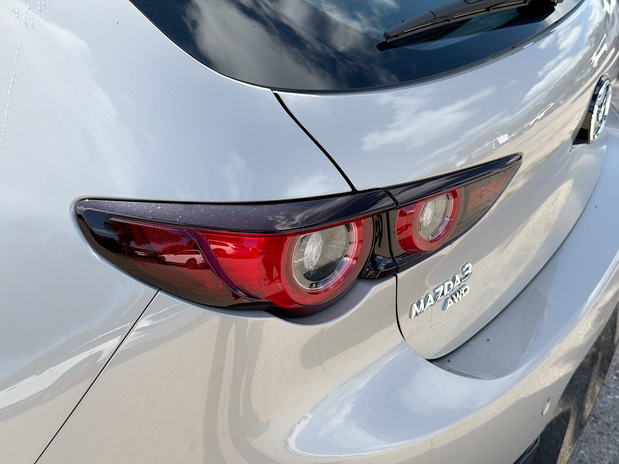 New 2026 MAZDA MAZDA3 Hatchback w/Premium Plus Pkg image 11