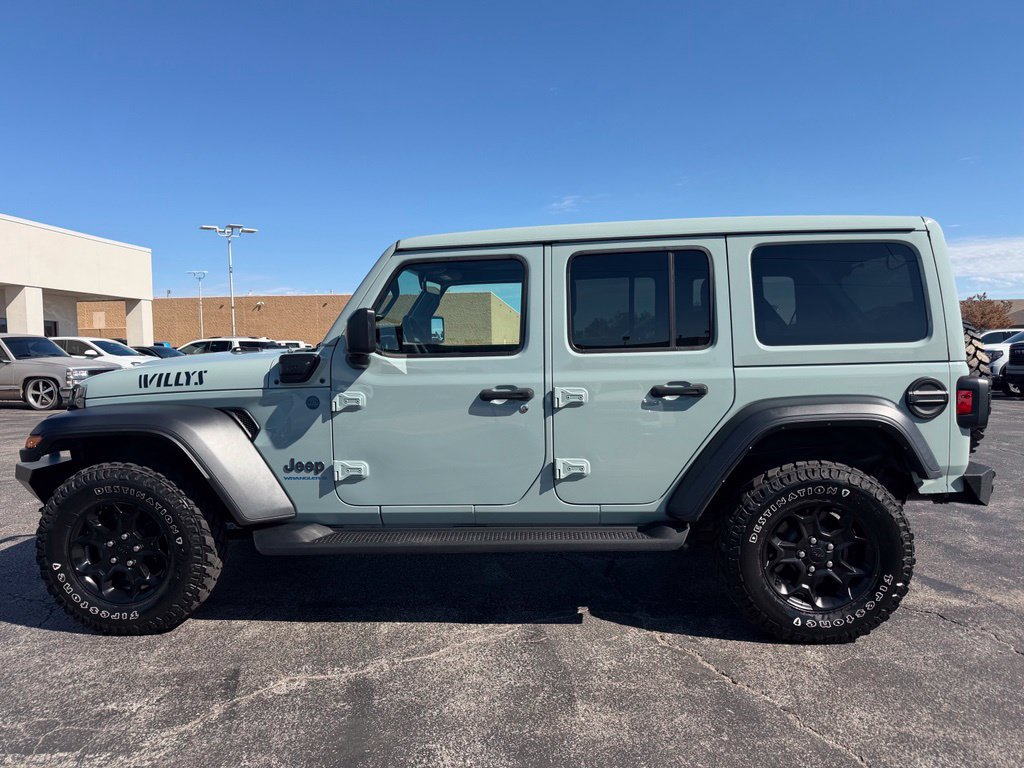 Used 2023 Jeep Wrangler Unlimited w/ Sun & Screen Package AWD/4WD image 13