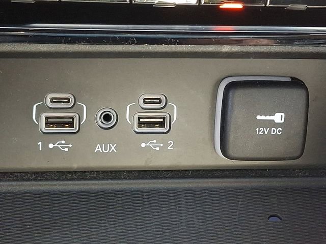 Used 2021 Jeep Grand Cherokee L Limited w/ Luxury Tech Group II image 27