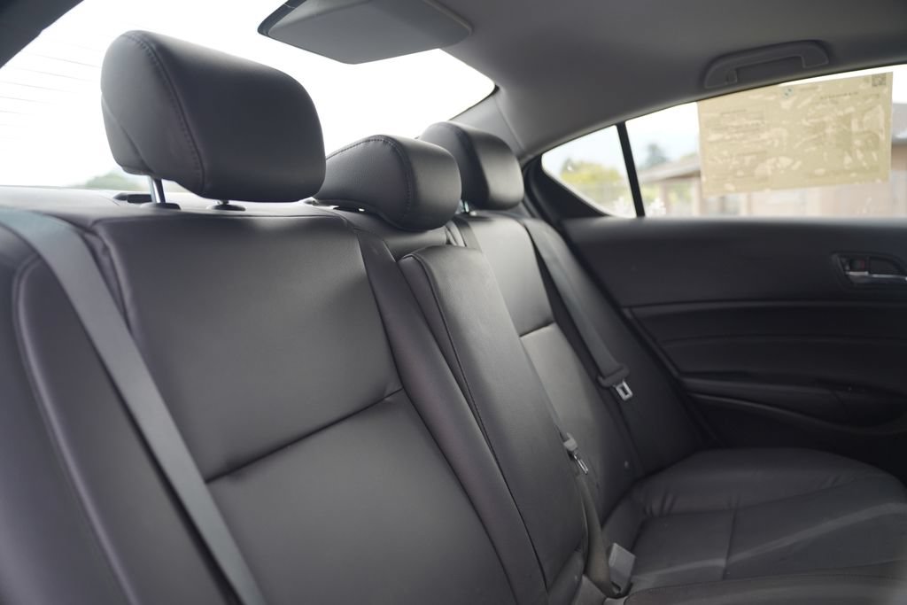 Used 2016 Acura ILX FWD image 13