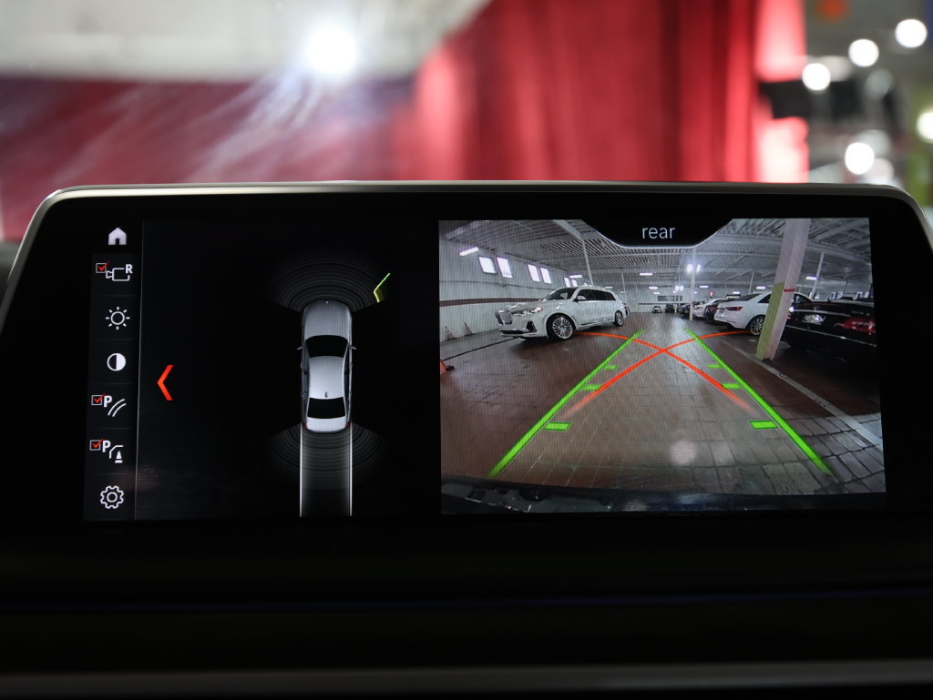 Used 2018 BMW 740i RWD image 20