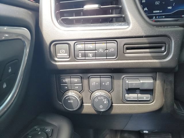 Used 2022 Chevrolet Tahoe RST w/ Luxury Package AWD/4WD image 18