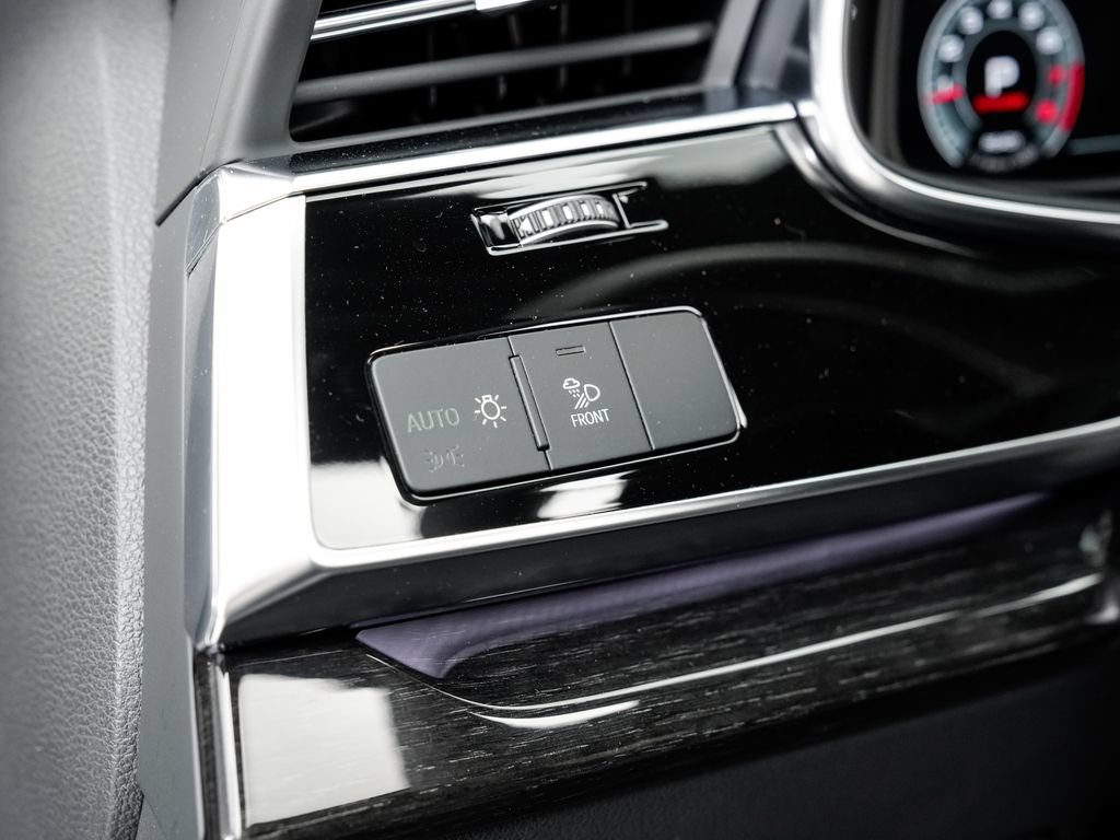 Certified 2025 Audi Q7 2.0T Premium Plus w/ Premium Plus Package AWD/4WD image 10
