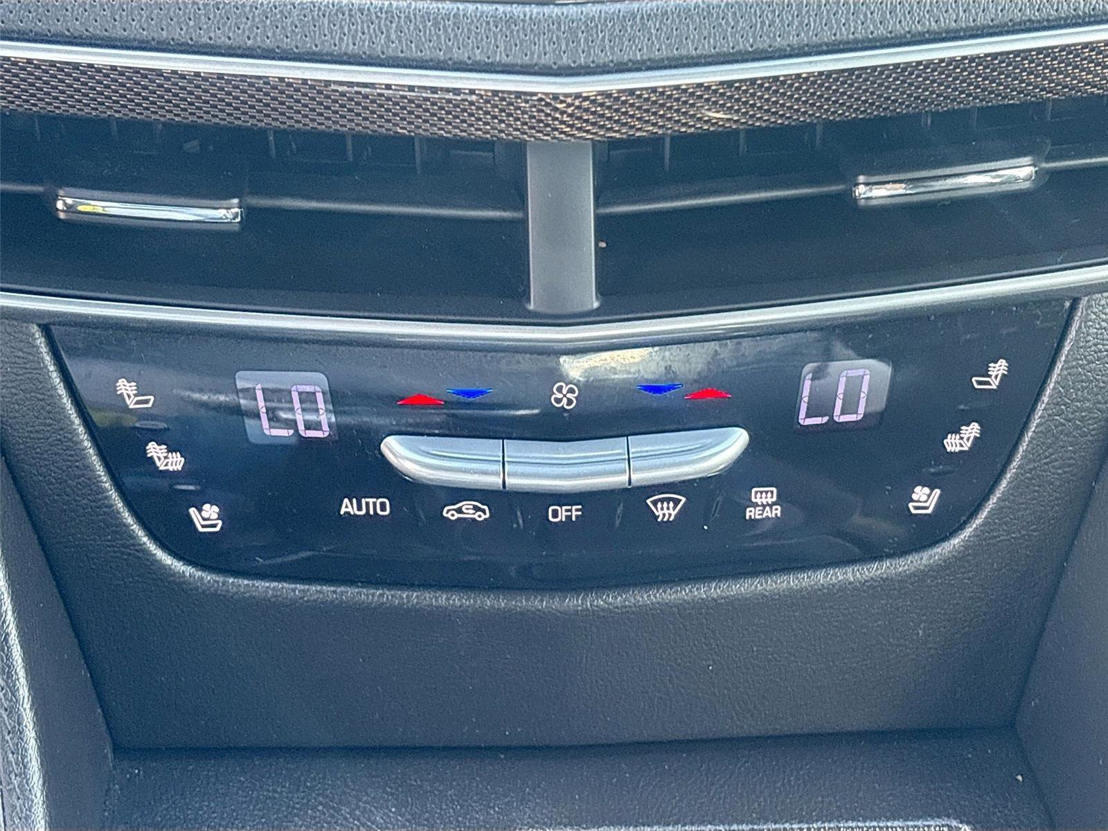 Used 2016 Cadillac CT6 Luxury image 17