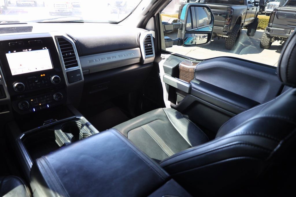 Used 2017 Ford F350 Platinum w/ FX4 4x4 Off Road Package image 20