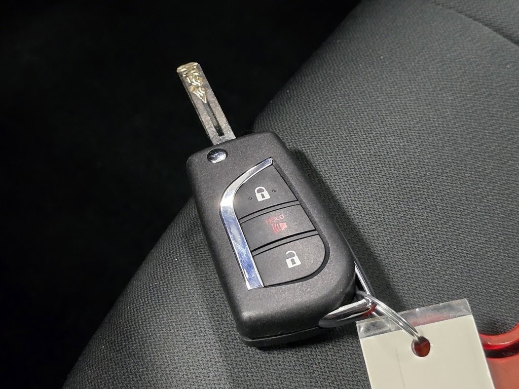 Used 2024 Toyota Camry LE image 31