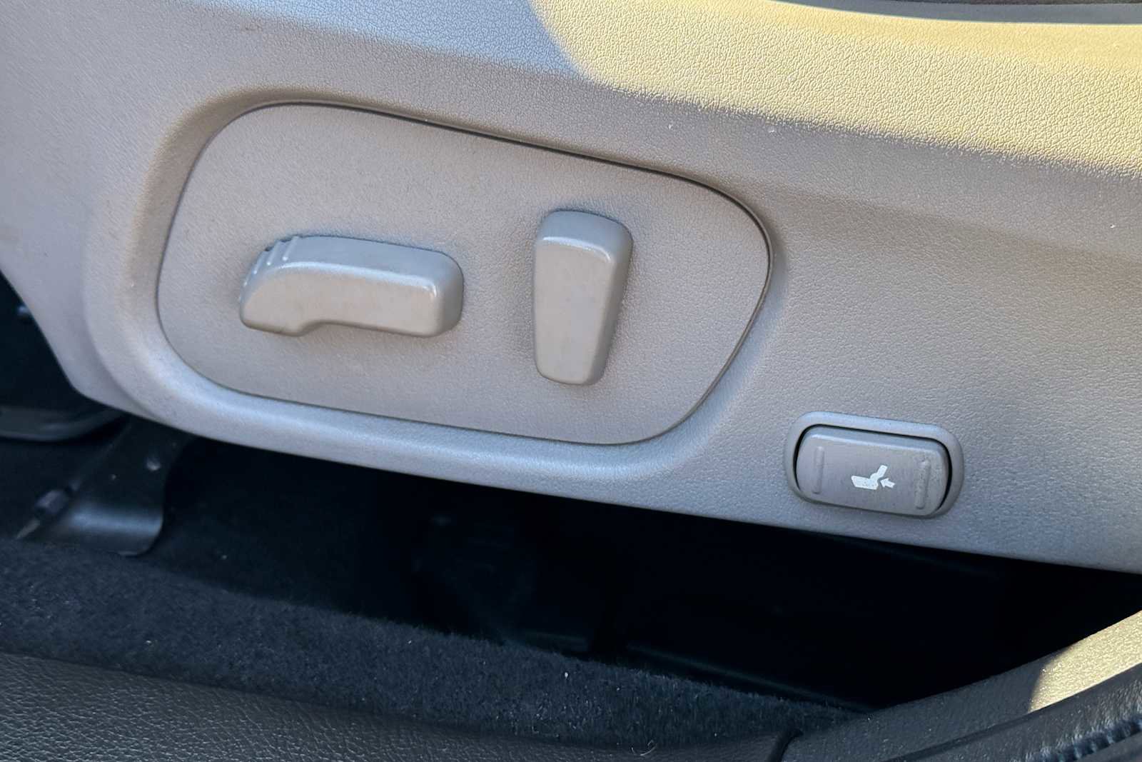 Used 2016 Subaru Forester 2.5i Limited image 16