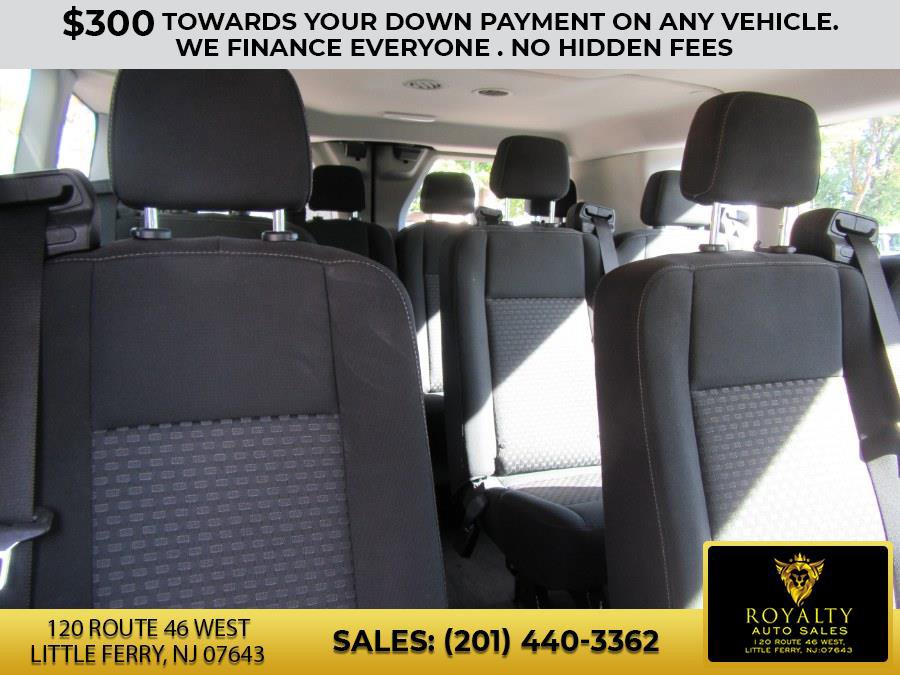 Used 2020 Ford Transit 350 XL image 27