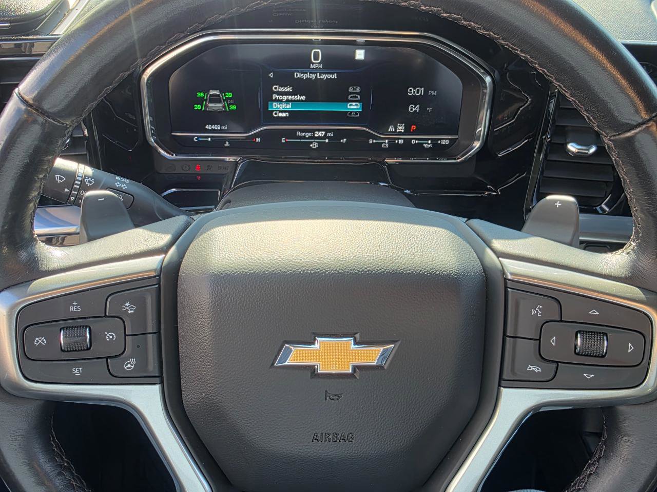 Used 2022 Chevrolet Silverado 1500 LTZ w/ LTZ Premium Package image 11