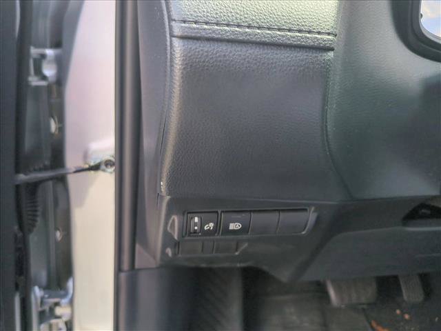 Certified 2024 Toyota Corolla Cross LE FWD image 14