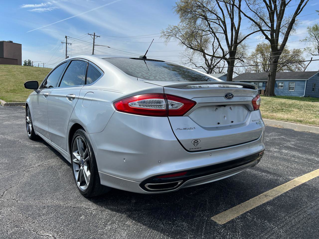 Used 2013 Ford Fusion Titanium w/ Titanium Driver Assist Pkg FWD image 3