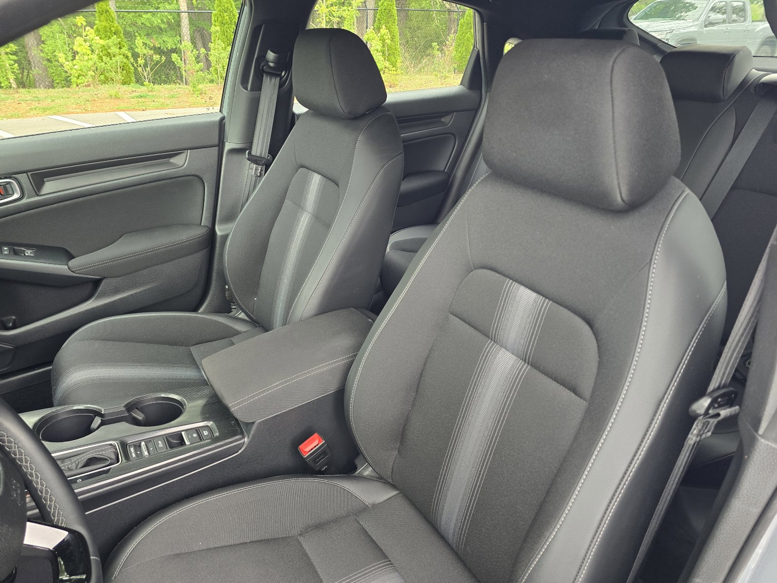 Used 2025 Honda Civic Sport image 12